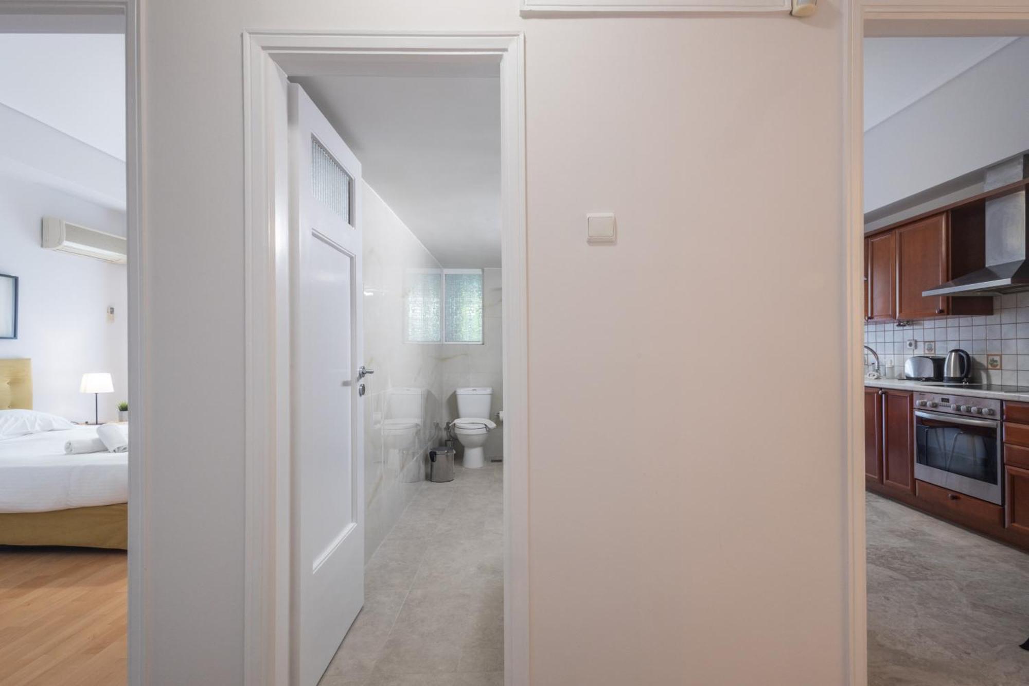 Lovely Apartment In Psychiko - Renovation May 2025 Афины Экстерьер фото